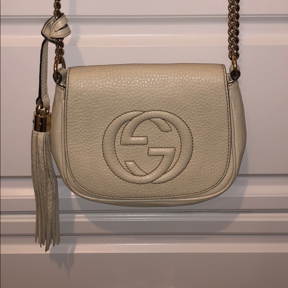 Cream Gucci crossbody/ shoulder bag